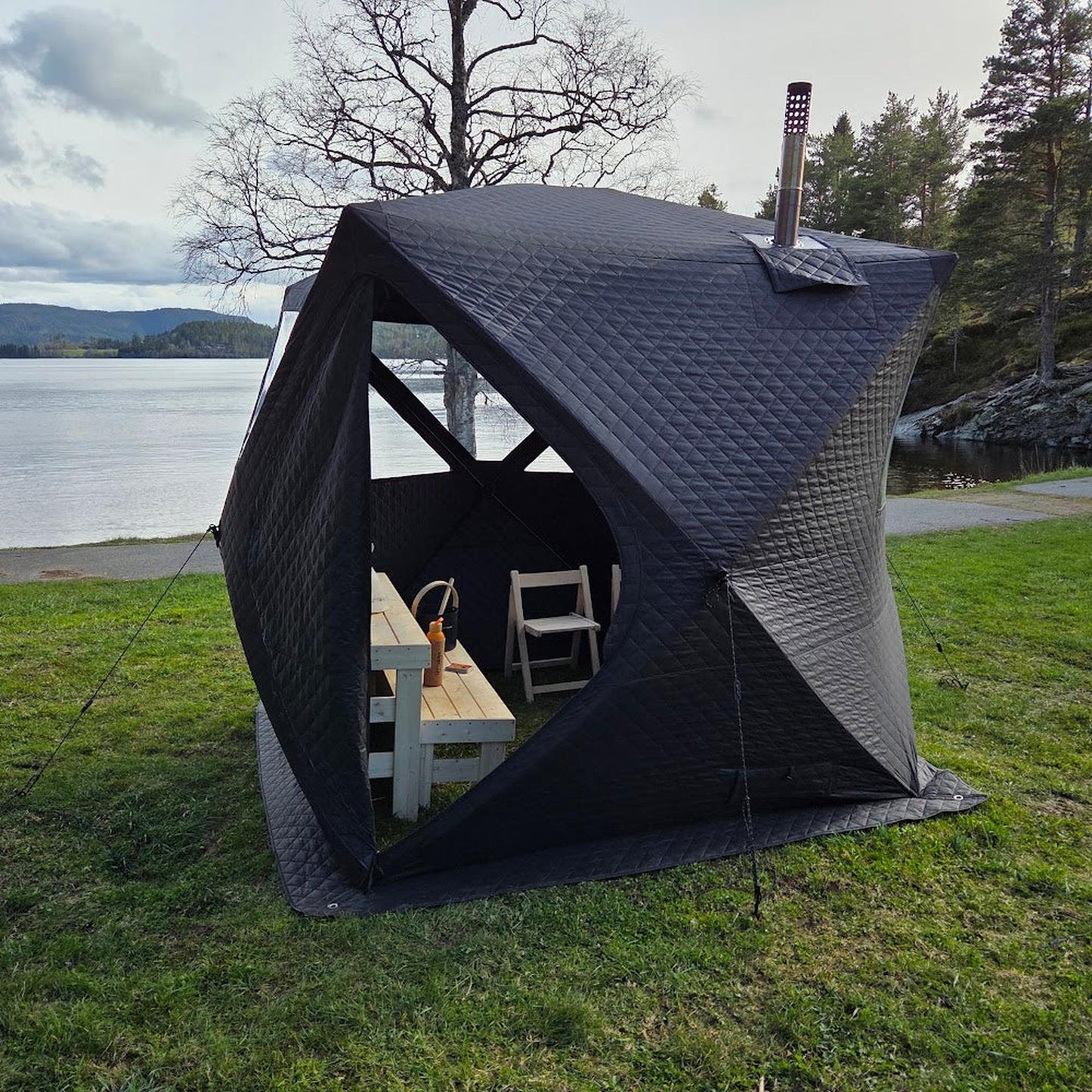 Ellingsvik, badstutelt m/vedovn "Glød".