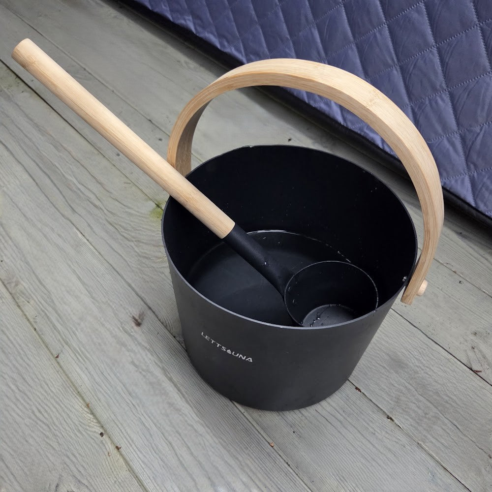 Vannbøtte og øse